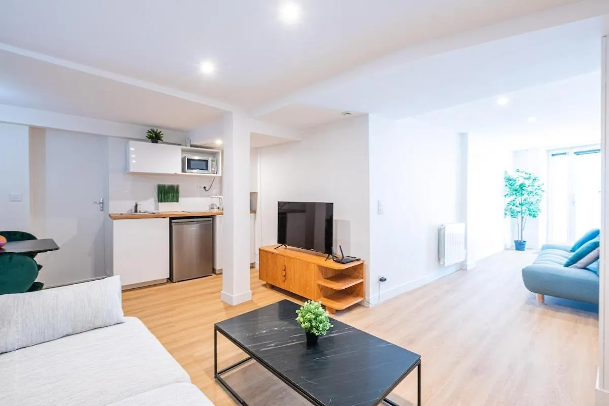 Apartament Le De Niro Magnifique Duplex Invalides Eiffel Tower 7 Pers Paryż