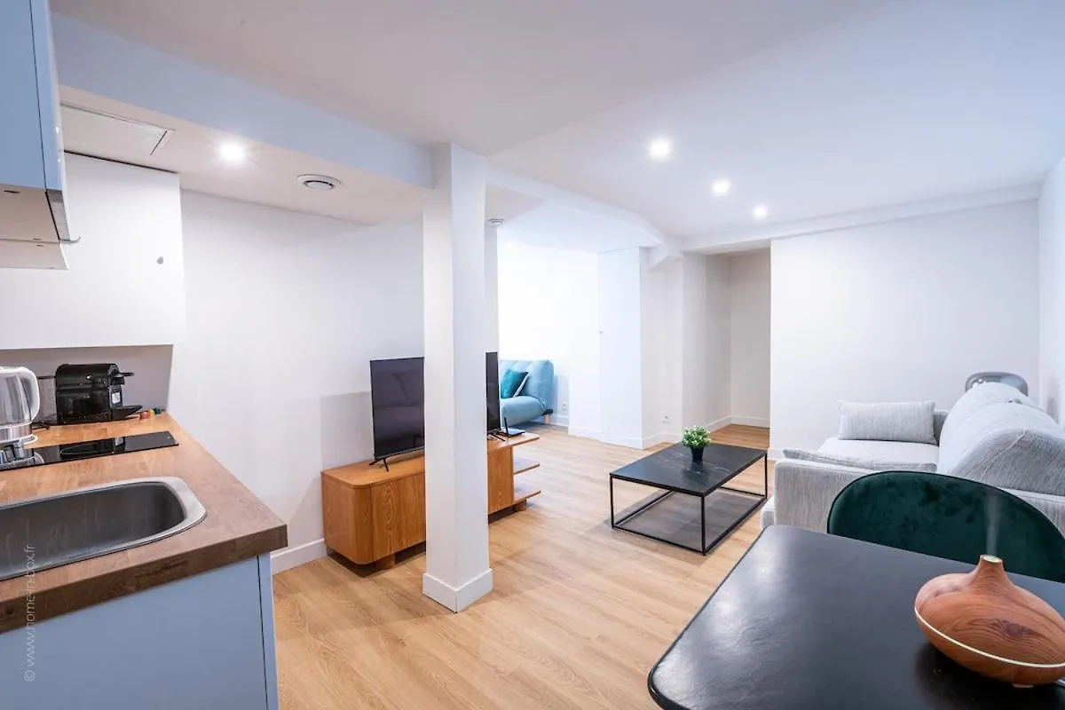 Apartament Le De Niro Magnifique Duplex Invalides Eiffel Tower 7 Pers Paryż